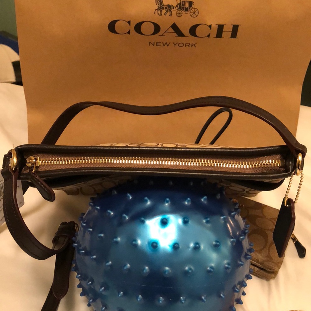 Coach Signature Canvas Crossbody Purse Khaki - Picture 7 of 8